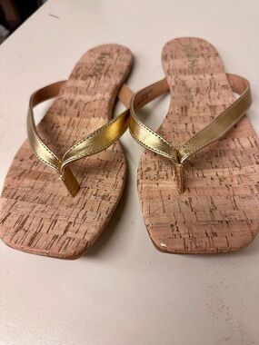 Kork-Ease Women's Gold Metallic Cork Footbed Flip Flop Sandals